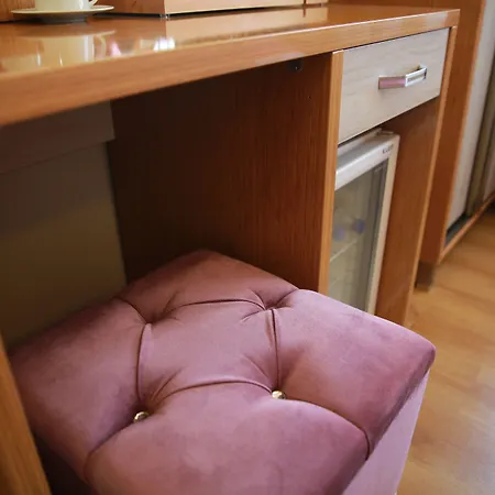 Hotel Black Pearl 3*