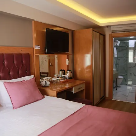 Hotel Weingart Black Pearl