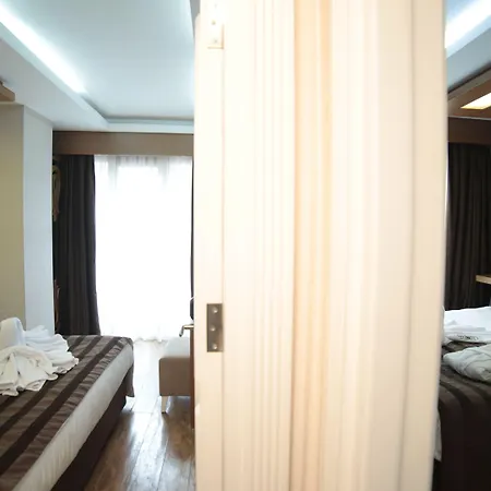 Hotel Black Pearl 3*