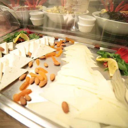 Black Pearl Отель 3*