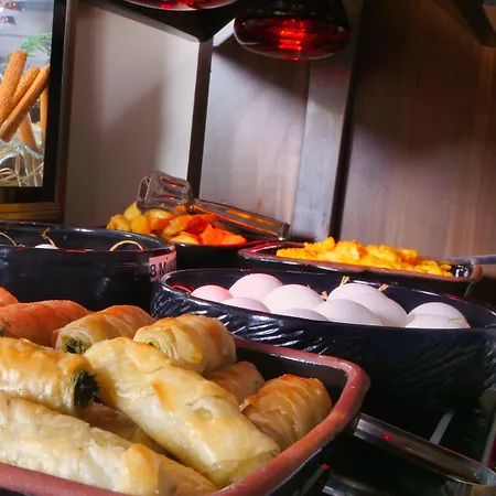 Black Pearl Отель 3*