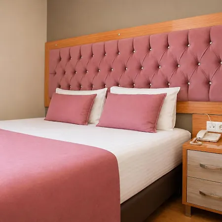 Hotel Black Pearl 3*