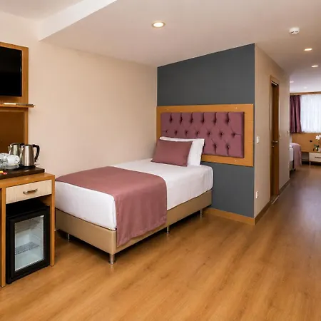 Hotel Black Pearl 3*